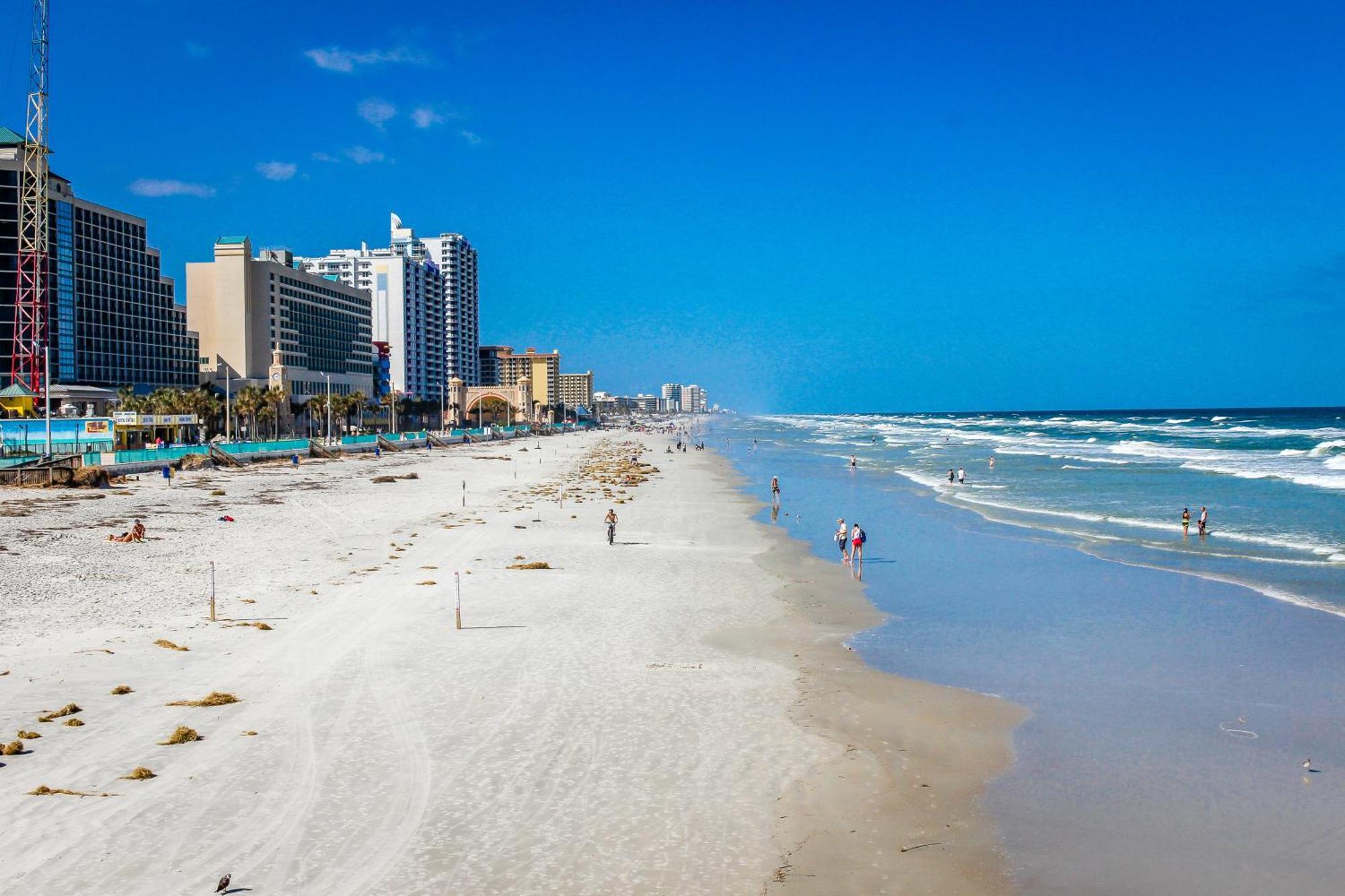 Atlantic Condos By The Beach Daytona Beach Shores Room photo